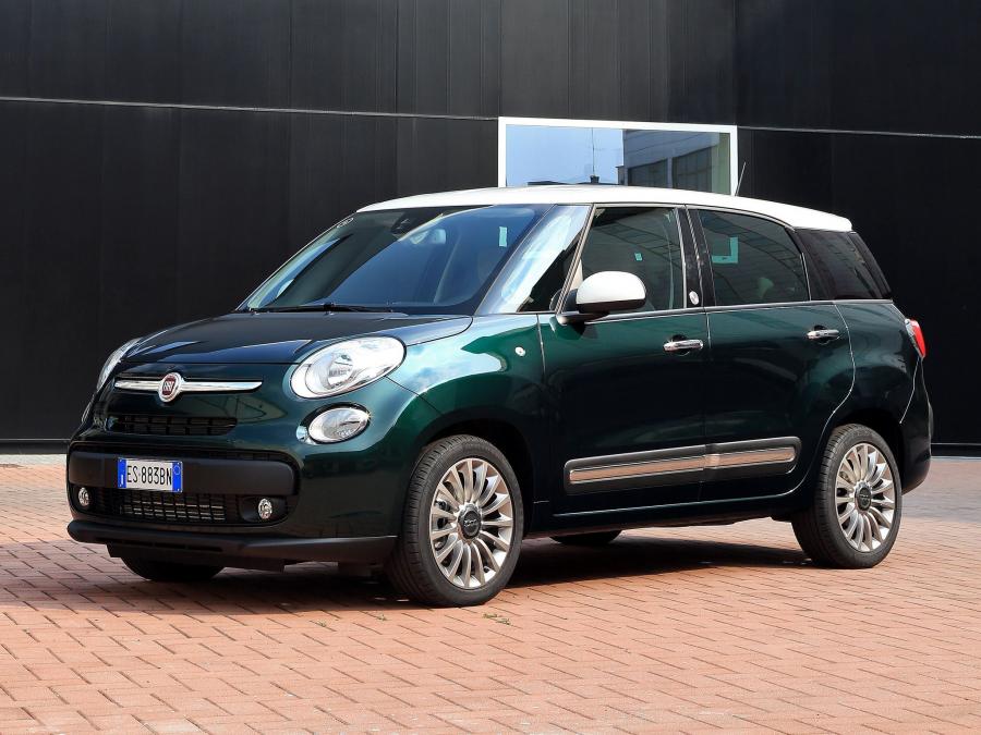  Fiat 500L Living 2013 года  (фото 18 из 34)